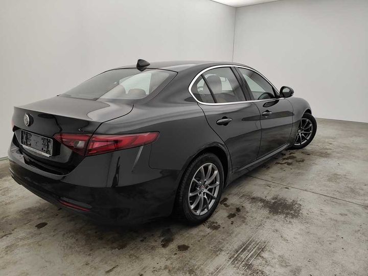 Photo 2 VIN: ZAREAECU9H7533987 - ALFA-ROMEO GIULIA &#3916 