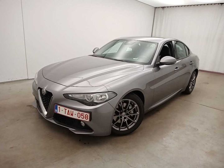 Photo 0 VIN: ZAREAECUXH7527079 - ALFA-ROMEO GIULIA &#3916 