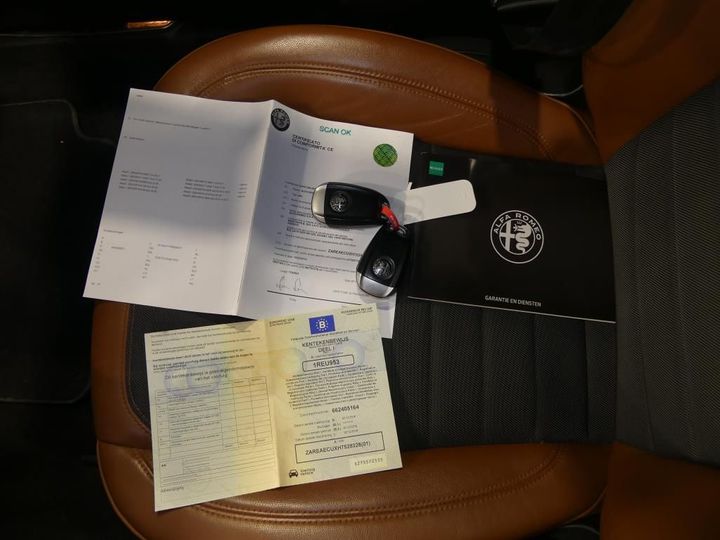 Photo 9 VIN: ZAREAECUXH7528328 - ALFA-ROMEO GIULIA 