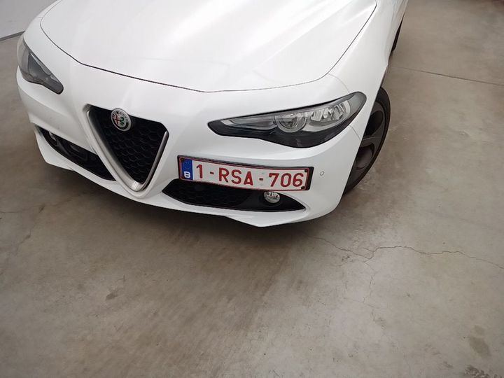 Photo 5 VIN: ZAREAECUXH7535733 - ALFA-ROMEO GIULIA &#3916 