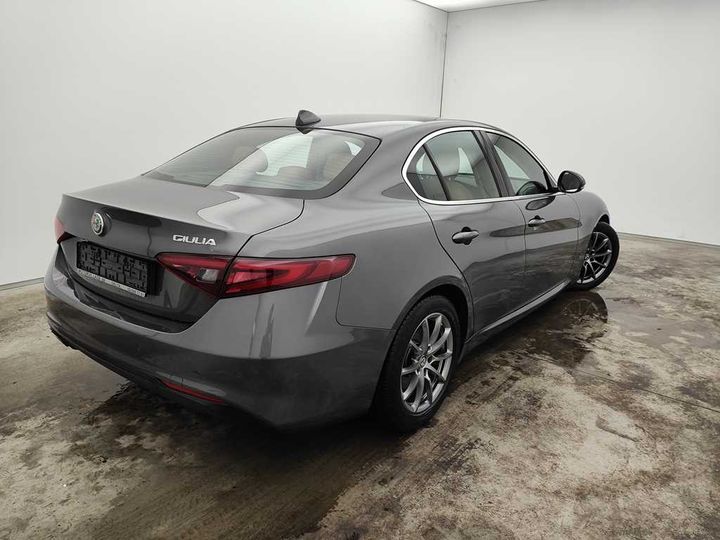 Photo 2 VIN: ZAREAECUXH7544836 - ALFA ROMEO GIULIA &#3916 