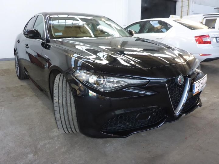 Photo 2 VIN: ZAREAEGN4J7578442 - ALFA-ROMEO GIULIA 