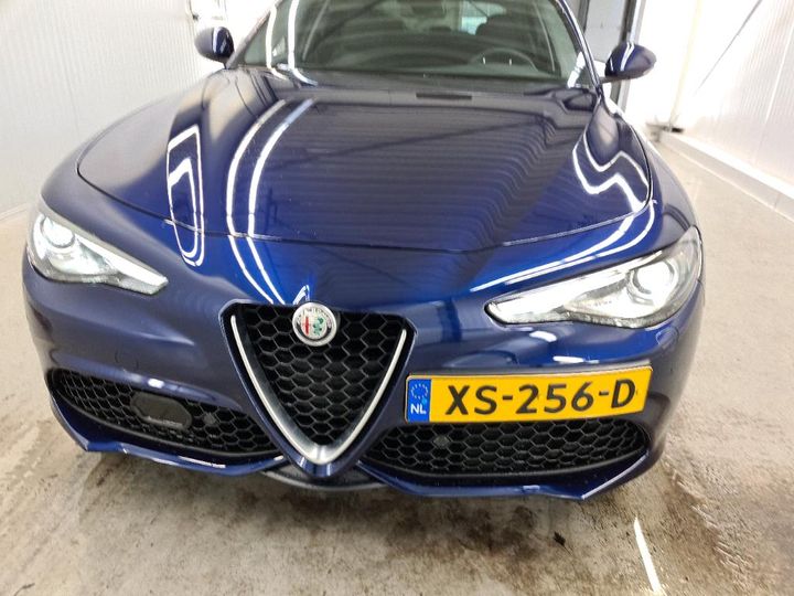 Photo 11 VIN: ZAREAEGN4J7591255 - ALFA ROMEO GIULIA 