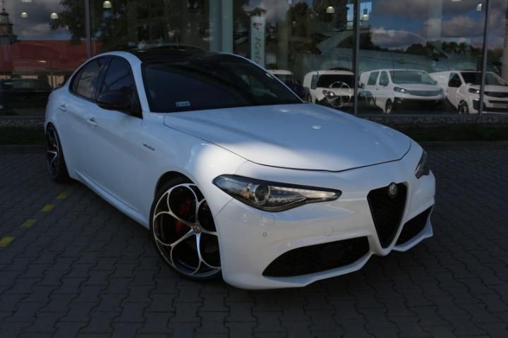 Photo 2 VIN: ZAREAEGN8H7544921 - ALFA ROMEO GIULIA SALOON 