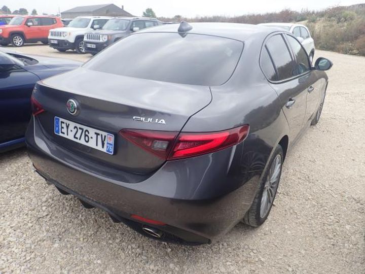 Photo 2 VIN: ZAREAEGU0J7594029 - ALFA-ROMEO GIULIA 