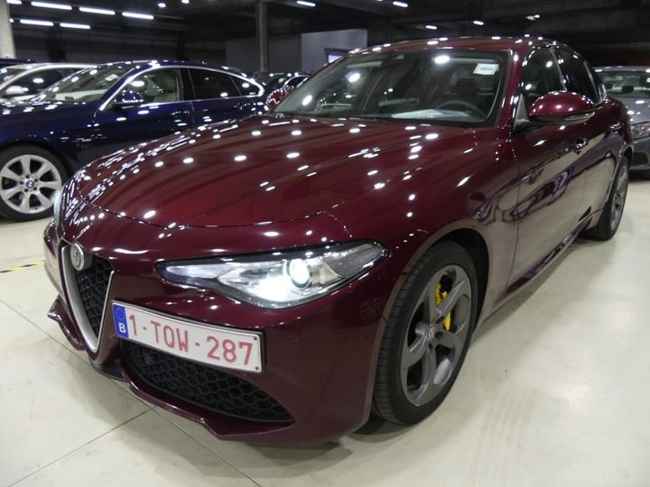 Photo 1 VIN: ZAREAEGU1J7578728 - ALFA-ROMEO GIULIA 