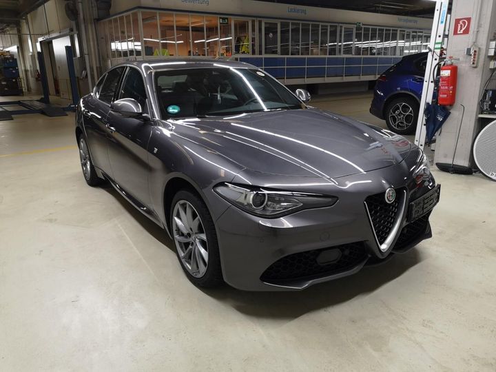 Photo 11 VIN: ZAREAFBN3N7674467 - ALFA-ROMEO GIULIA 