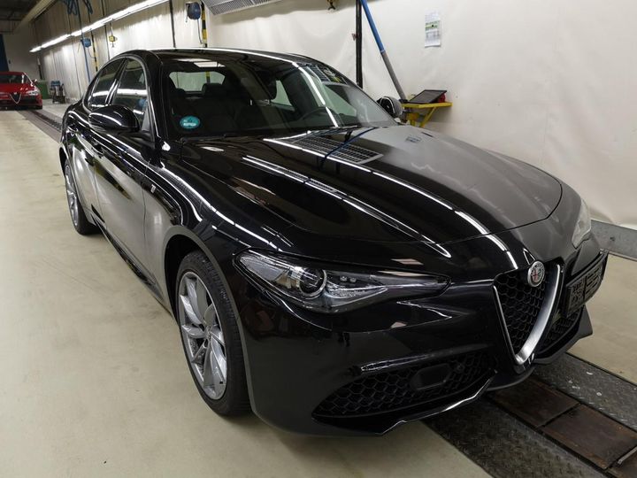 Photo 17 VIN: ZAREAFBN5N7674566 - ALFA-ROMEO GIULIA 