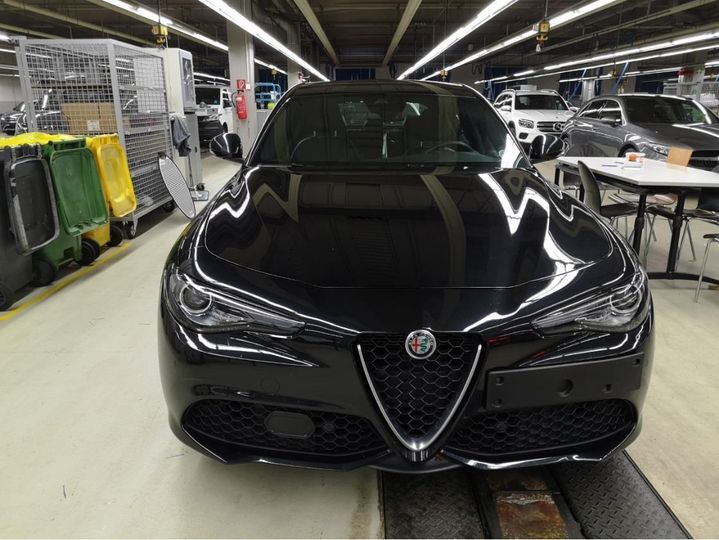 Photo 1 VIN: ZAREAFBN8N7672536 - ALFA-ROMEO GIULIA 