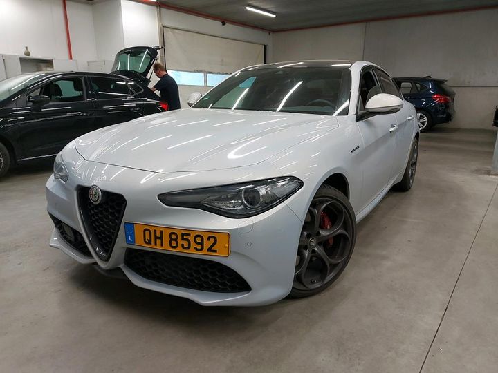 Photo 0 VIN: ZAREAFDN1L7637721 - ALFA-ROMEO GIULIA 