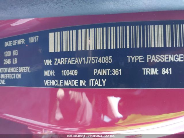 Photo 8 VIN: ZARFAEAV1J7574085 - ALFA ROMEO GIULIA 