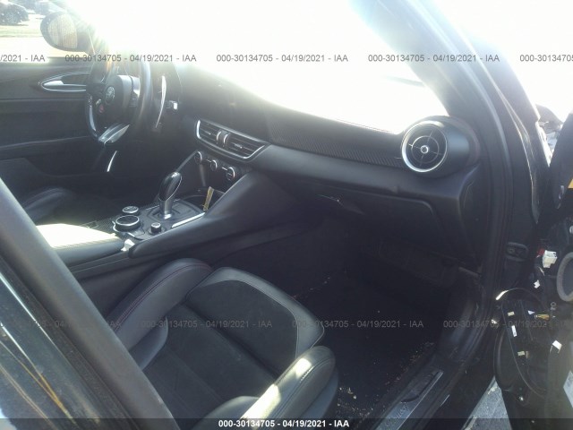 Photo 4 VIN: ZARFAEAV4H7556903 - ALFA-ROMEO GIULIA 