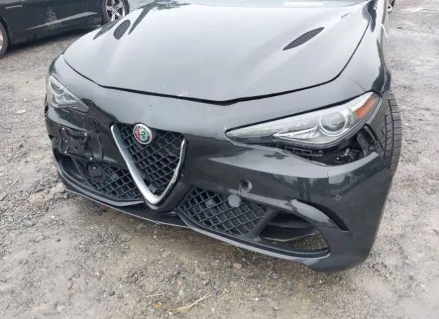 Photo 5 VIN: ZARFAEAV4J7572184 - ALFA ROMEO GIULIA QUADRIFOGLIO 