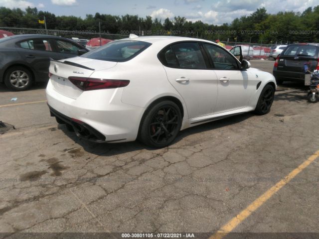 Photo 3 VIN: ZARFAEAV4J7586201 - ALFA-ROMEO GIULIA QUADRIFOGLIO 