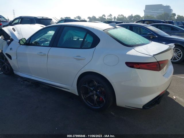 Photo 2 VIN: ZARFAEAV5J7578382 - ALFA ROMEO GIULIA 