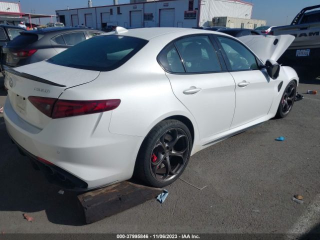 Photo 3 VIN: ZARFAEAV5J7578382 - ALFA ROMEO GIULIA 