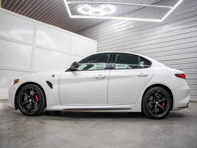 Photo 4 VIN: ZARFAEAV6H7538547 - ALFA-ROMEO GIULIA QUADRIFOGLIO 