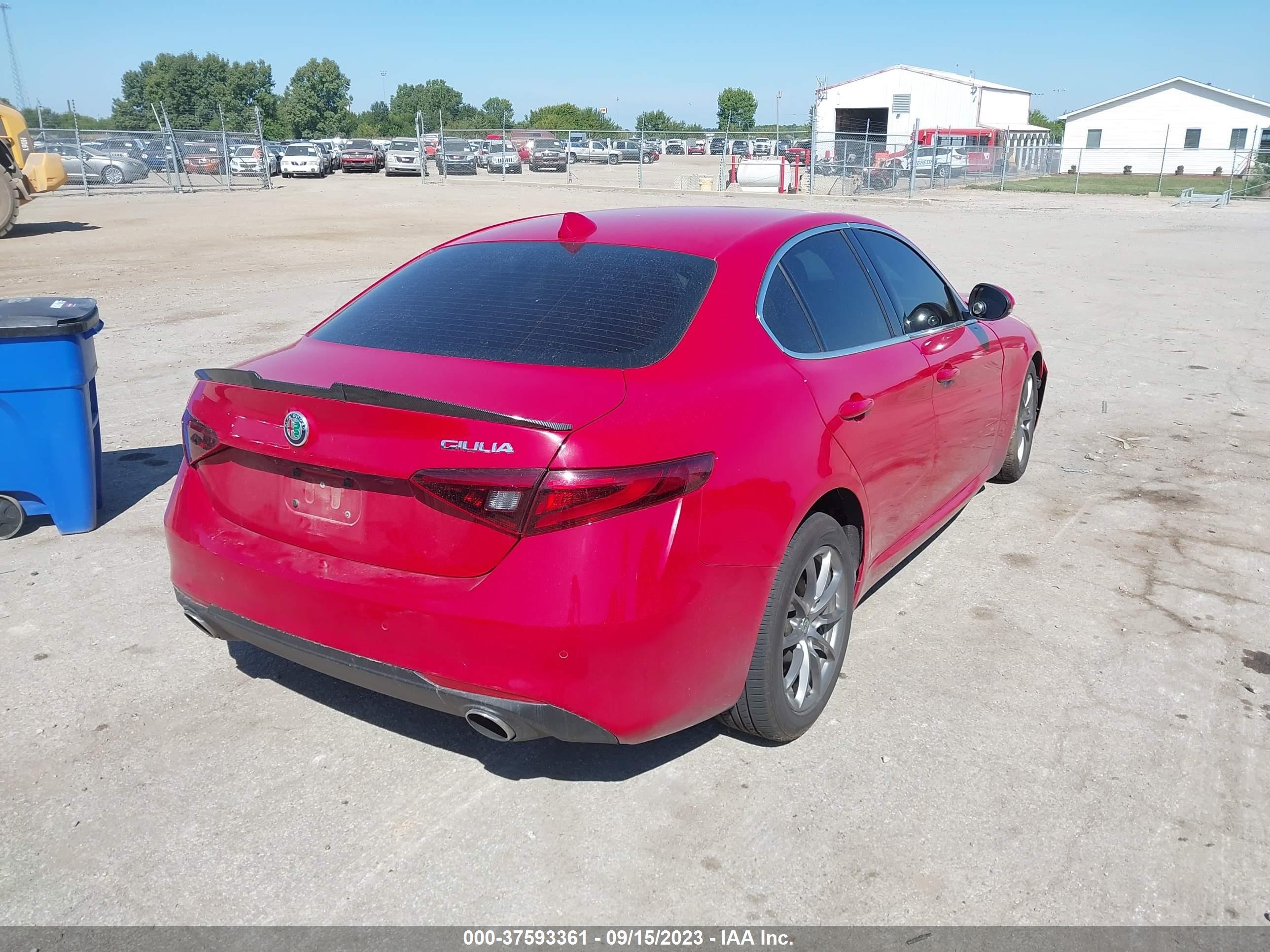 Photo 3 VIN: ZARFAEBN2H7540763 - ALFA-ROMEO GIULIA 