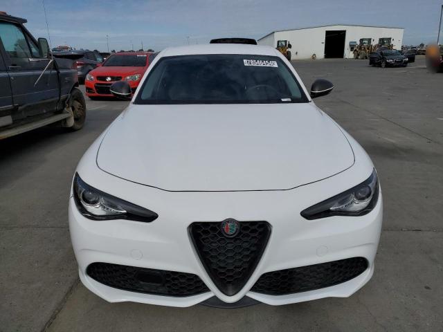 Photo 4 VIN: ZARFAEBN3J7565872 - ALFA ROMEO GIULIA 