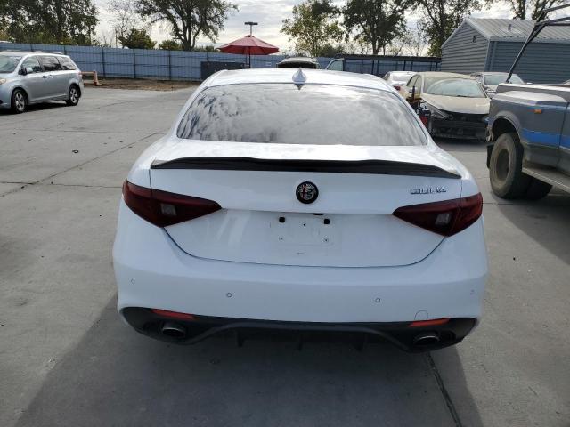 Photo 5 VIN: ZARFAEBN3J7565872 - ALFA ROMEO GIULIA 