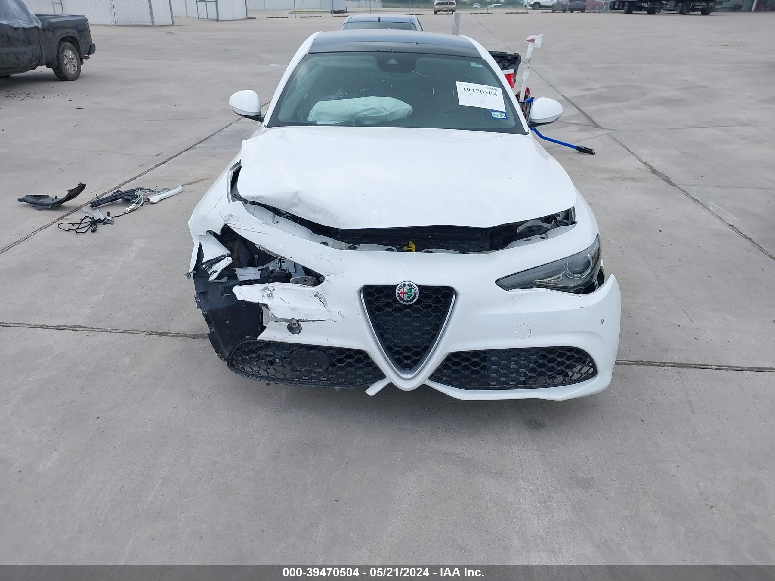 Photo 5 VIN: ZARFAECN5J7572773 - ALFA-ROMEO GIULIA 