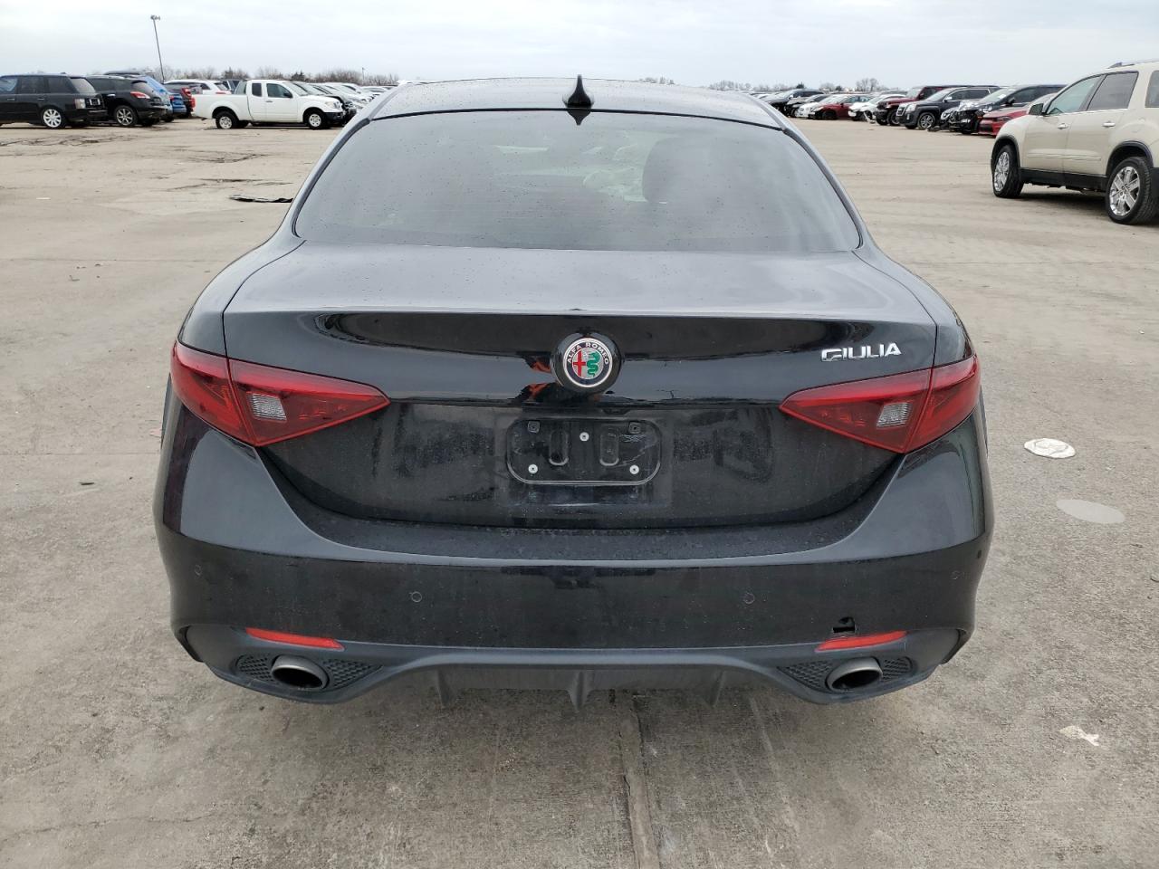 Photo 5 VIN: ZARFAECN6J7576895 - ALFA ROMEO GIULIA 