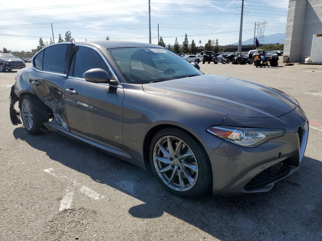 Photo 3 VIN: ZARFAECN8H7548526 - ALFA ROMEO GIULIA 