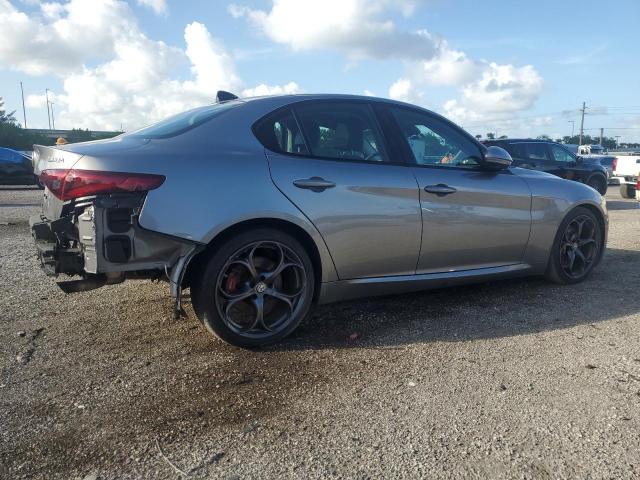 Photo 2 VIN: ZARFAECN8J7593598 - ALFA-ROMEO GIULIA 