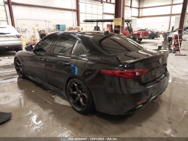 Photo 2 VIN: ZARFAECNXJ7565317 - ALFA-ROMEO GIULIA 