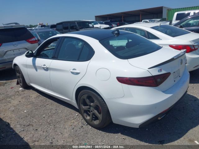 Photo 2 VIN: ZARFAEDN6H7553366 - ALFA-ROMEO GIULIA (952) 