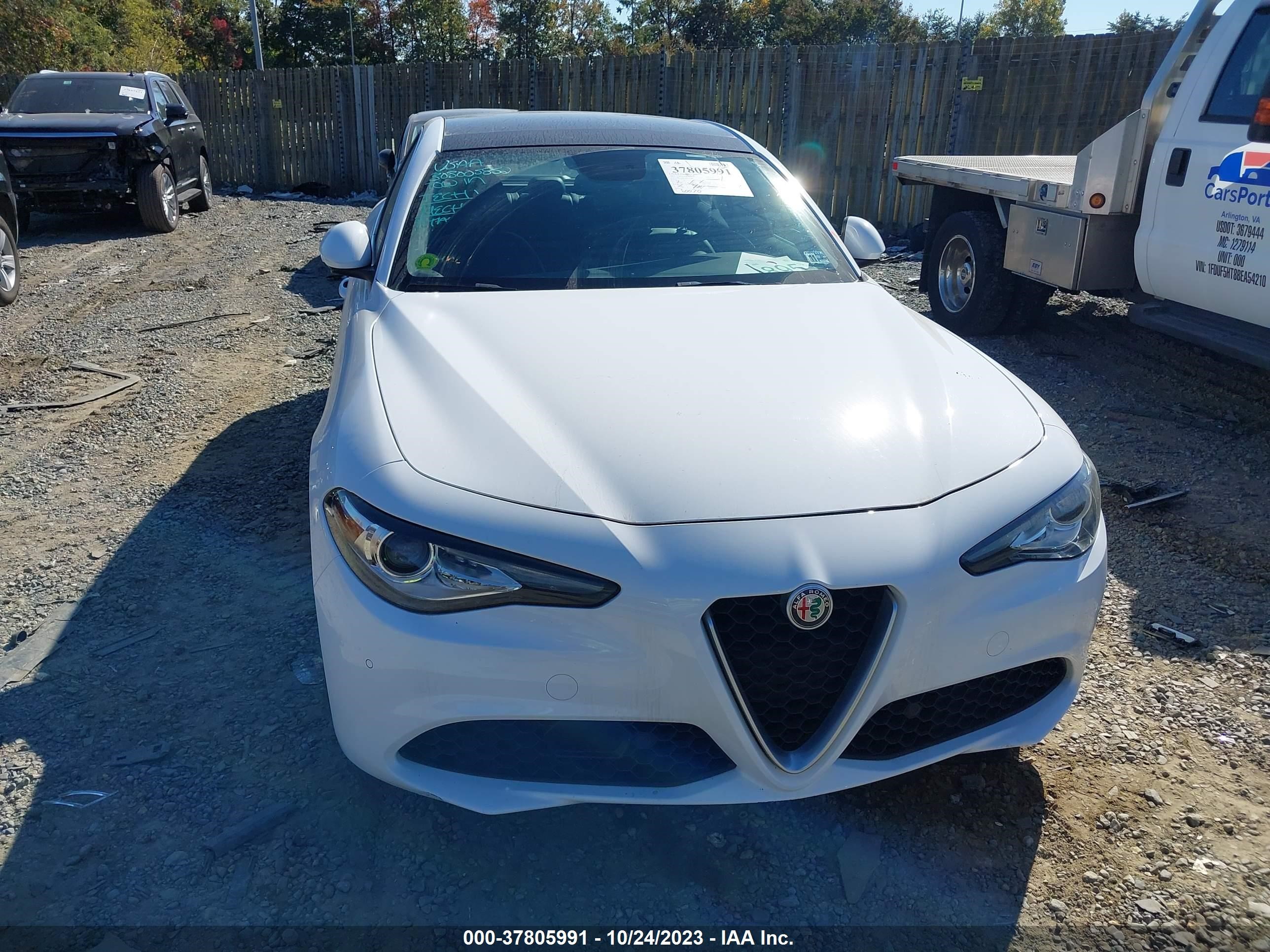 Photo 11 VIN: ZARFAEEN0H7549280 - ALFA-ROMEO GIULIA 