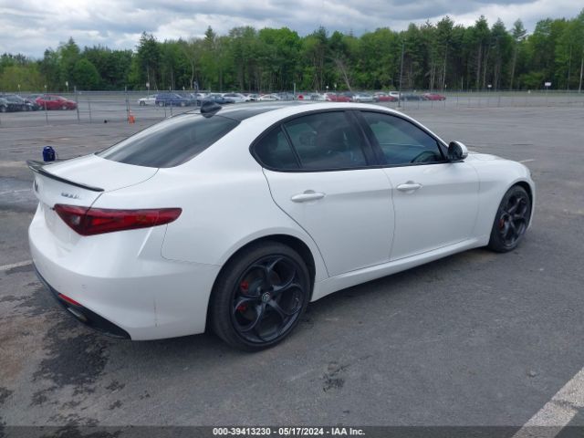 Photo 3 VIN: ZARFAEEN1J7590300 - ALFA-ROMEO GIULIA 