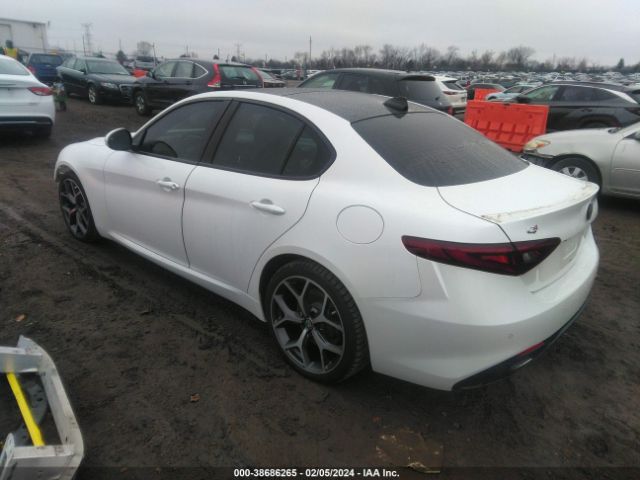 Photo 2 VIN: ZARFAEEN1J7592595 - ALFA-ROMEO GIULIA 