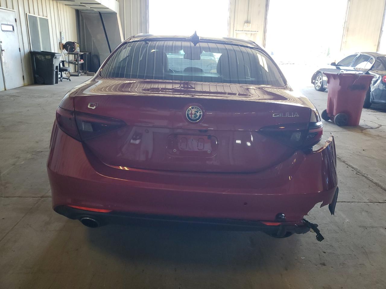 Photo 5 VIN: ZARFAEEN2J7589267 - ALFA ROMEO GIULIA 