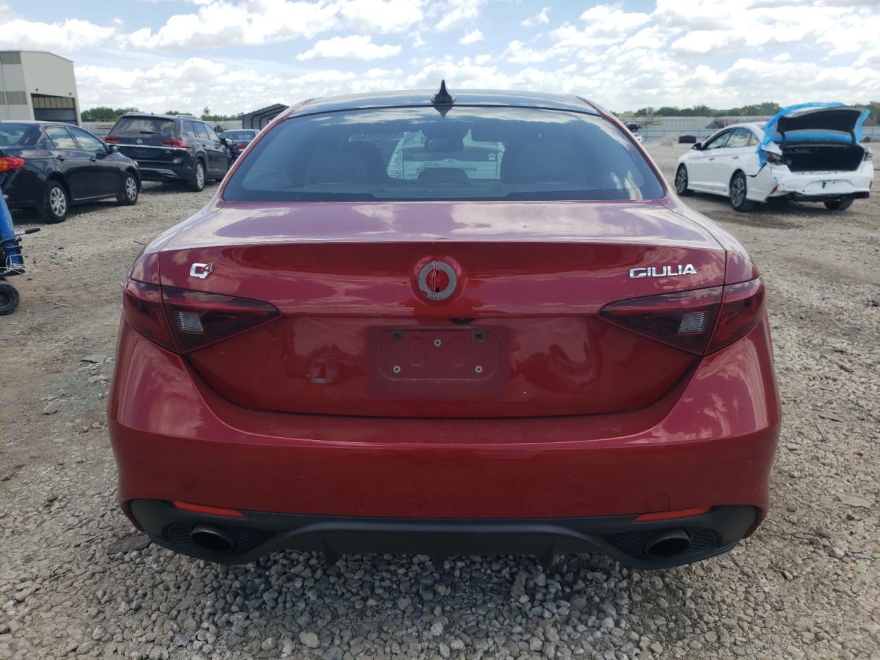 Photo 5 VIN: ZARFAEEN3J7566693 - ALFA-ROMEO GIULIA 