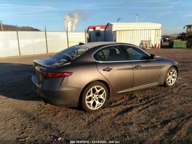 Photo 3 VIN: ZARFAEEN8J7576801 - ALFA-ROMEO GIULIA 