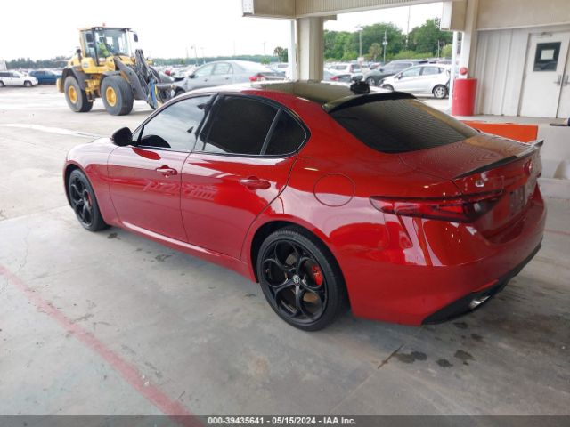 Photo 2 VIN: ZARFAEEN9J7577794 - ALFA-ROMEO GIULIA 