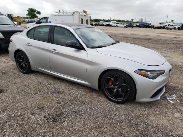 Photo 3 VIN: ZARFAEEN9J7597611 - ALFA ROMEO GIULIA 