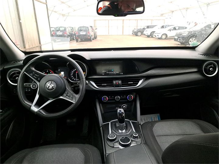 Photo 2 VIN: ZARFAGAU7J7C17581 - ALFA-ROMEO STELVIO 