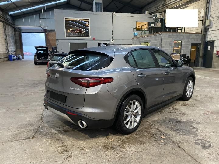 Photo 3 VIN: ZARFAGBU2J7C10679 - ALFA-ROMEO STELVIO SUV 