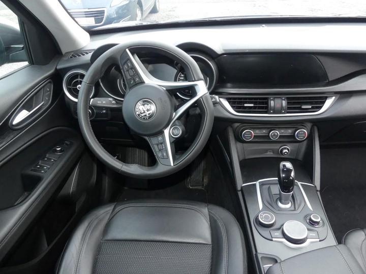 Photo 3 VIN: ZARFAGBU4H7B86069 - ALFA ROMEO STELVIO 