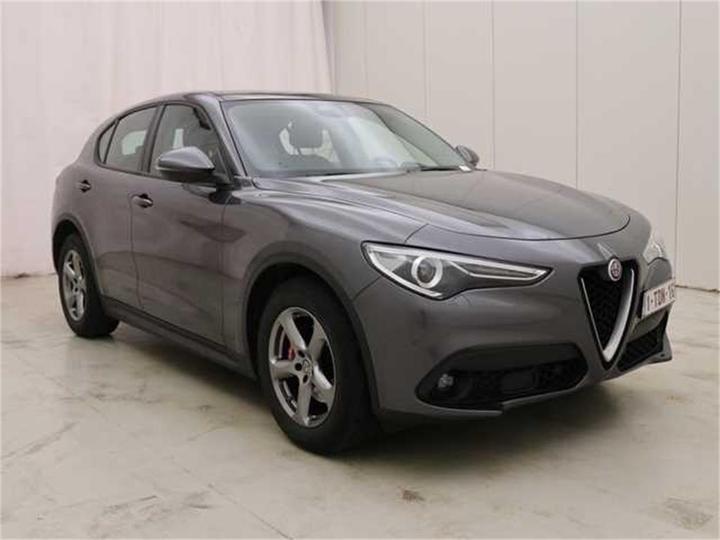 Photo 9 VIN: ZARFAGBU4H7B86069 - ALFA ROMEO STELVIO 