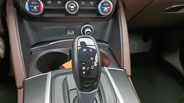 Photo 26 VIN: ZARFAGBU5J7C10756 - ALFA-ROMEO STELVIO 