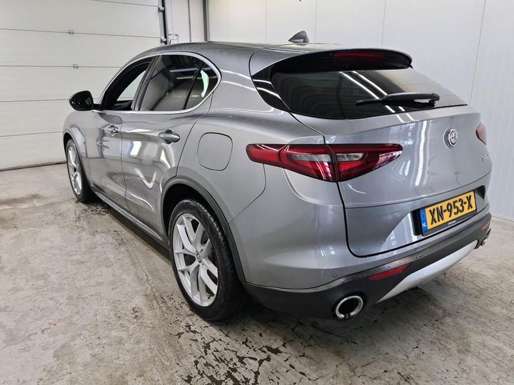 Photo 2 VIN: ZARFAGBUXH7B84939 - ALFA-ROMEO STELVIO 