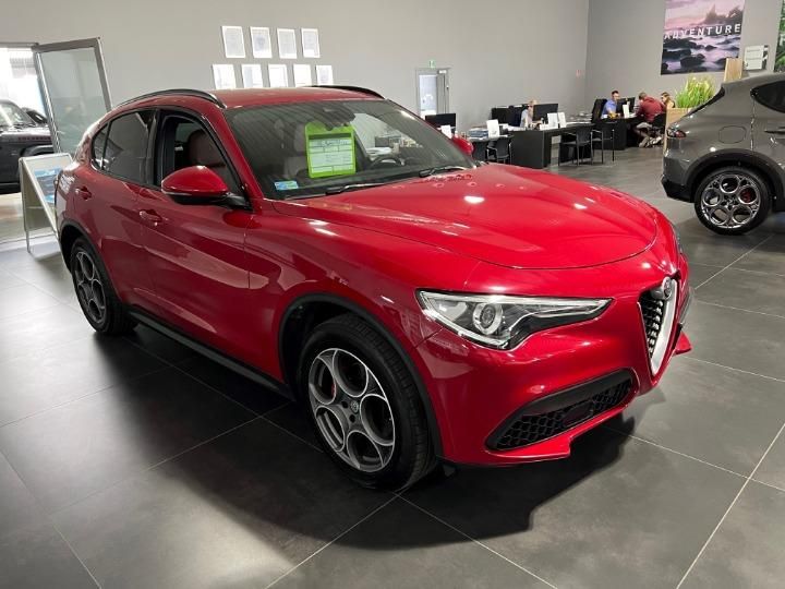 Photo 4 VIN: ZARFAHBN3J7C18854 - ALFA-ROMEO STELVIO SUV 