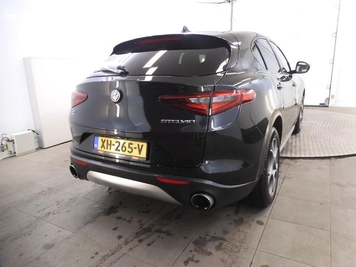 Photo 2 VIN: ZARFAHBN9J7C22178 - ALFA ROMEO STELVIO 