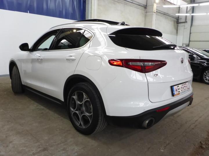 Photo 4 VIN: ZARFAHBNXH7B81411 - ALFA-ROMEO STELVIO 