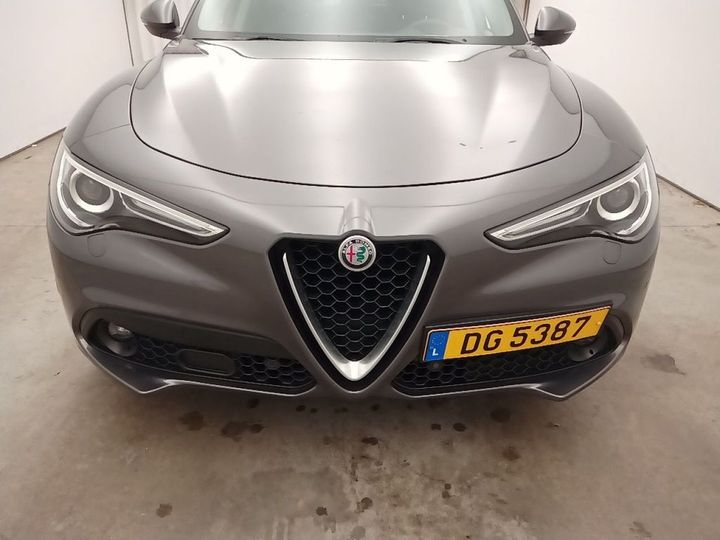 Photo 5 VIN: ZARFAHBU1J7C04491 - ALFA ROMEO STELVIO 