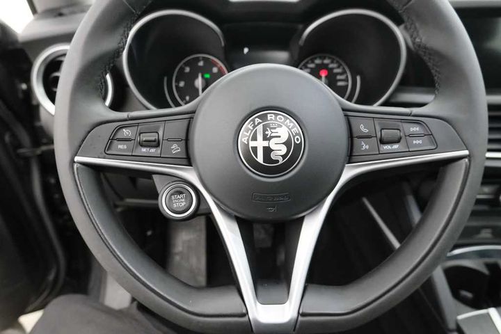 Photo 19 VIN: ZARFAHBU7J7C12708 - ALFA ROMEO STELVIO 