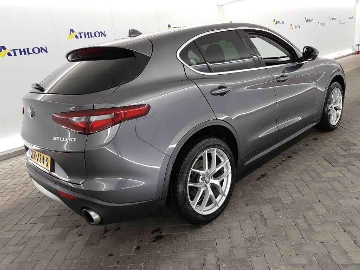 Photo 4 VIN: ZARFAHLN1H7B55147 - ALFA ROMEO STELVIO 